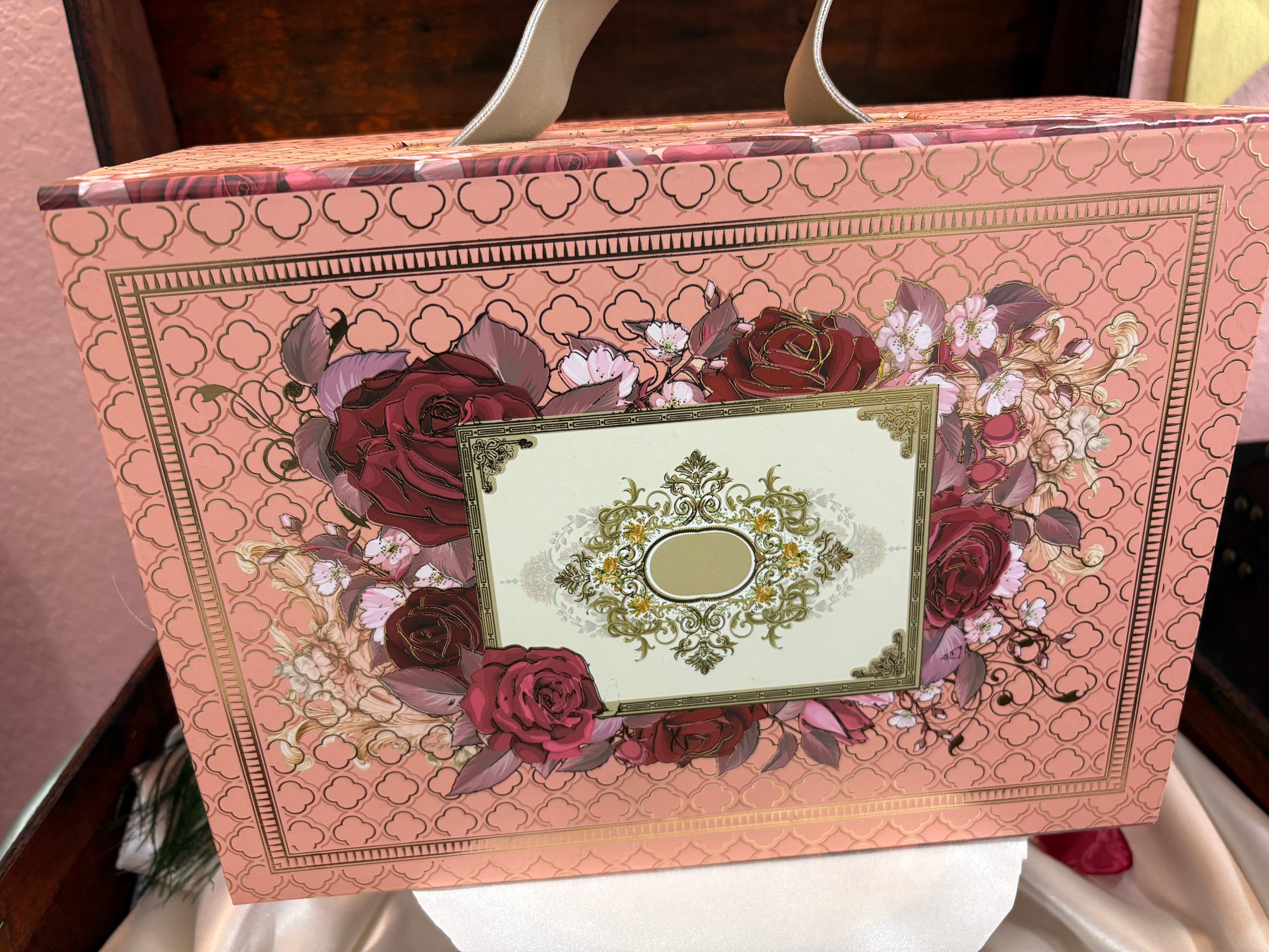 Rose Luxe Gift Box — Handcrafted Elegance, Gifted with Love