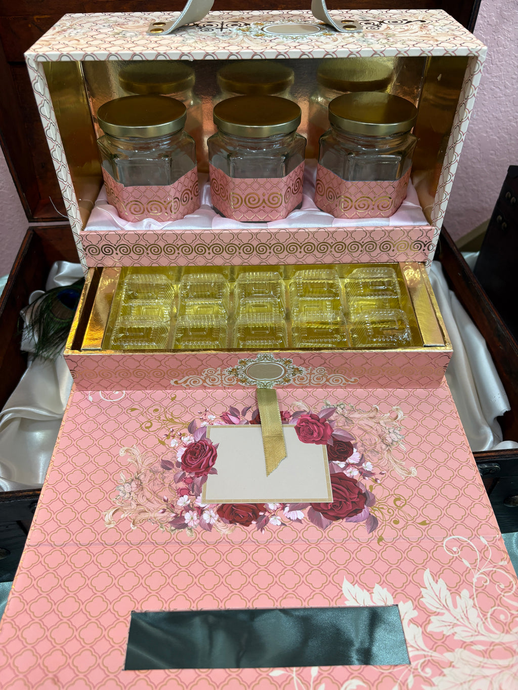 Rose Luxe Gift Box — Handcrafted Elegance, Gifted with Love