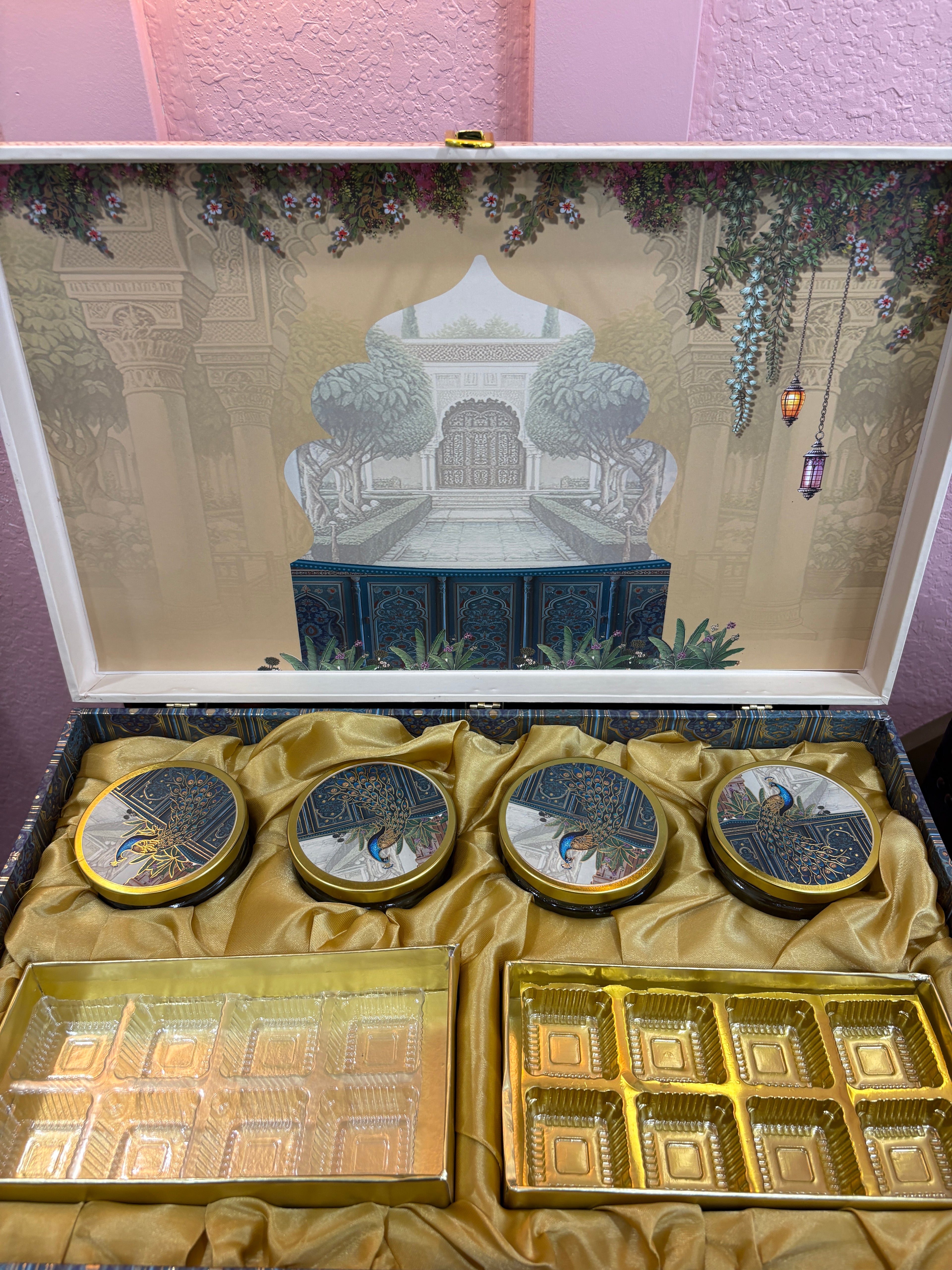 Royal Peacock Grand Gift Box