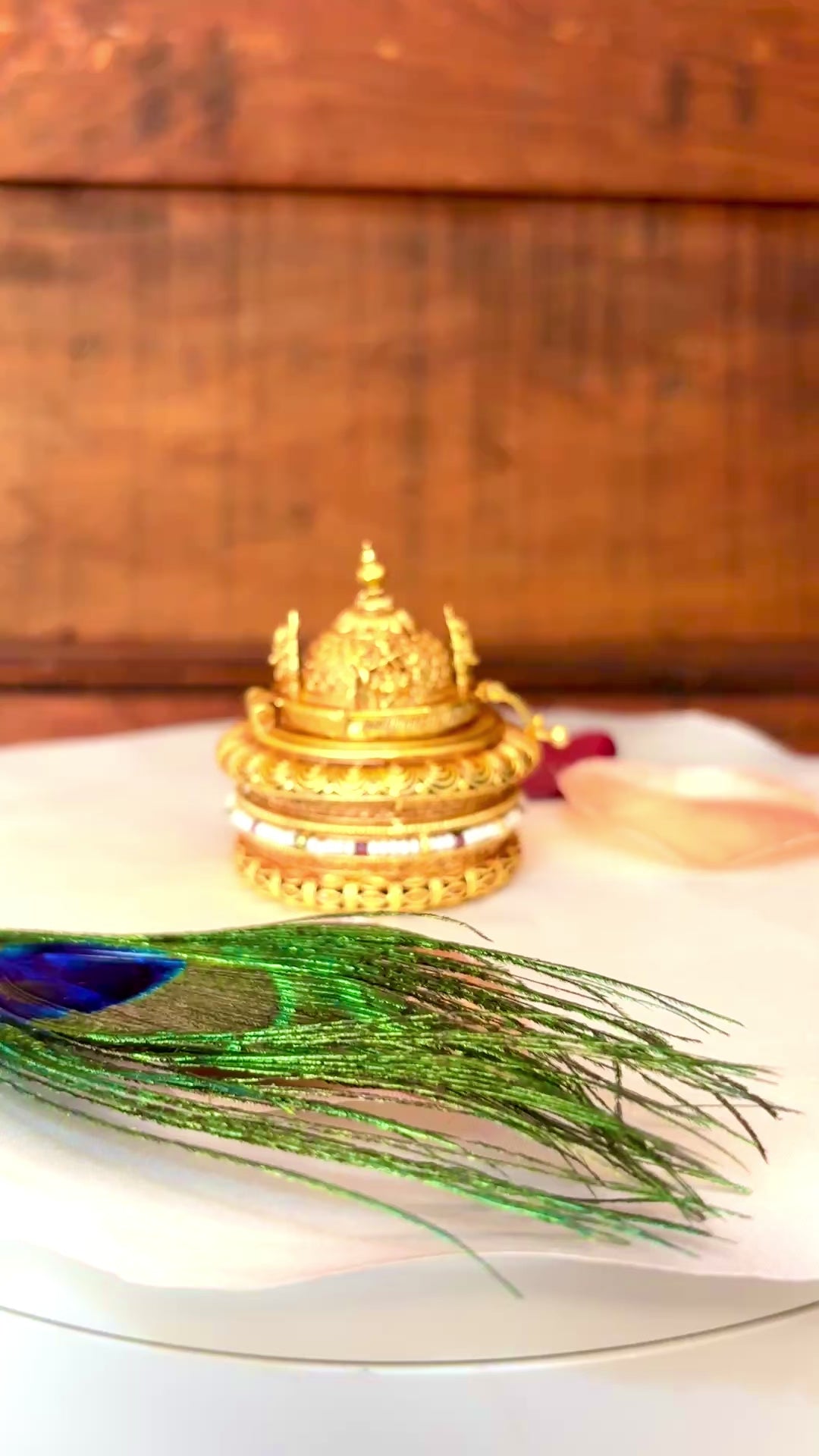 Radha Krishna Dome Kumkum Box | Pearl Bead Filigree Gold Sindoor Box – GV-RG-S-K-101