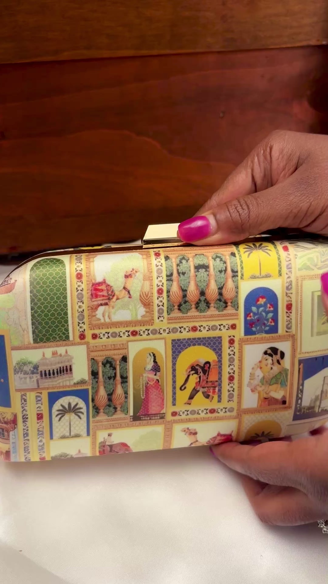 Rajasthani Miniature Panel Clutch Bag | Heritage Print – GV-RG-S-BG-011