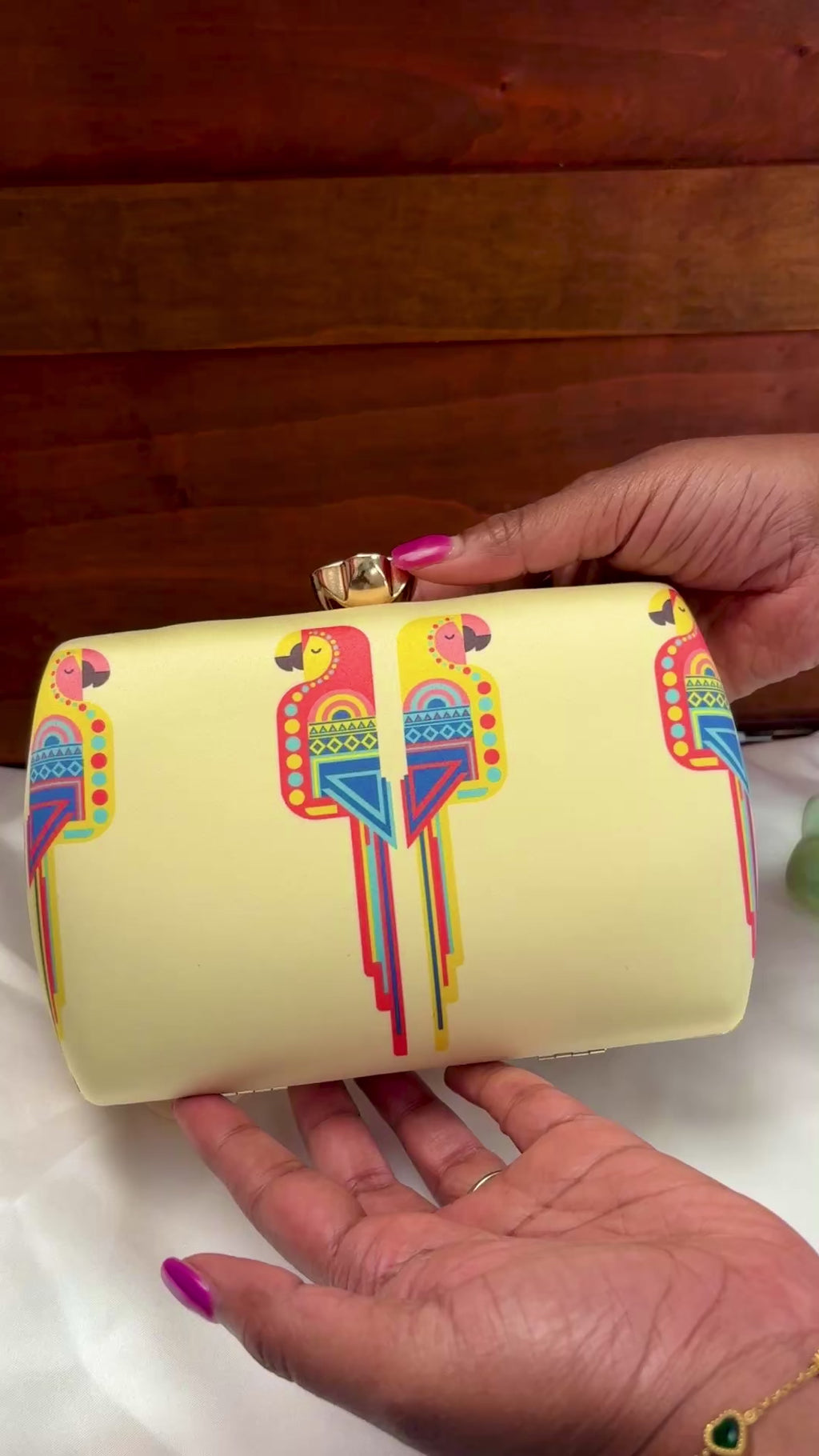 Art Deco Macaw Clutch Bag | Geometric Bird Print Purse – GV-RG-S-BG-012