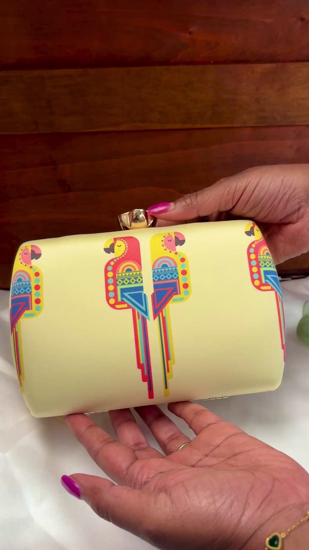 Art Deco Macaw Clutch Bag | Geometric Bird Print Purse – GV-RG-S-BG-012