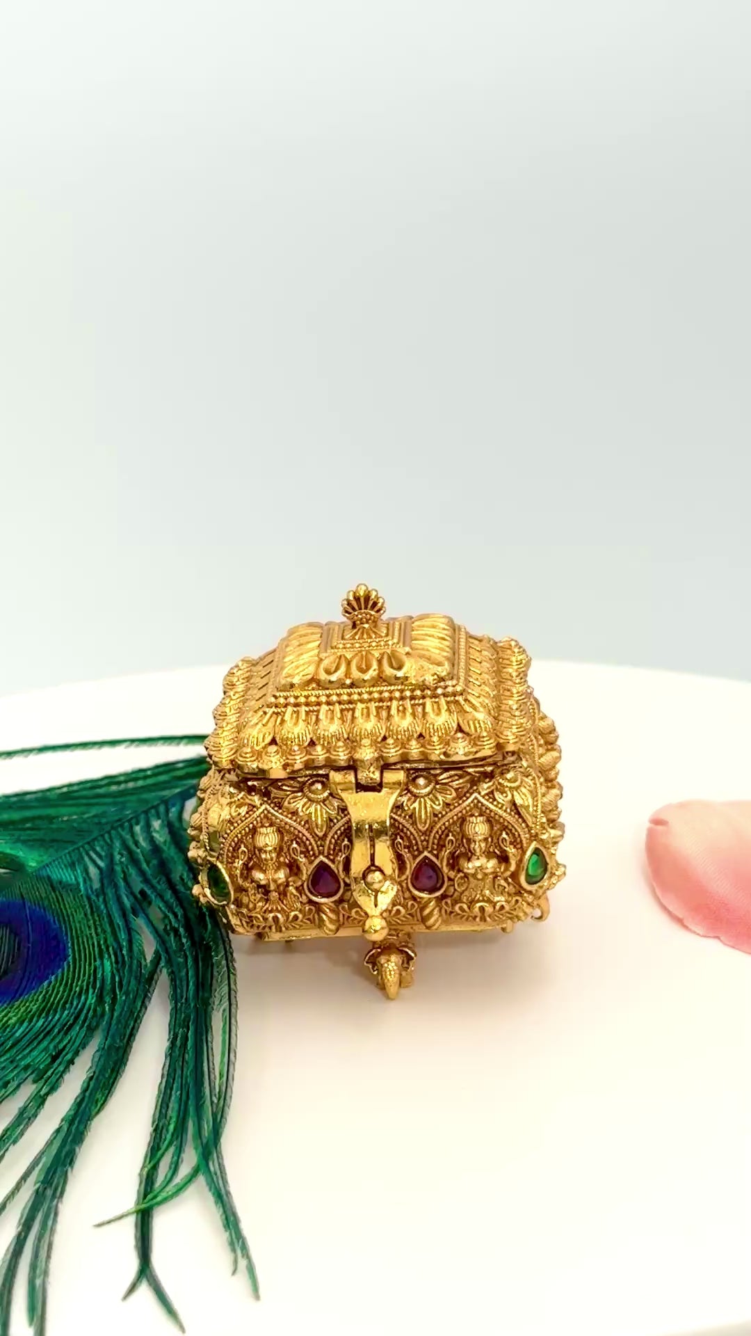 Lakshmi Nakshi Temple Chest Kumkum Box | Elephant Feet Lotus Lid Gold Sindoor Box – GV-RG-S-K-106